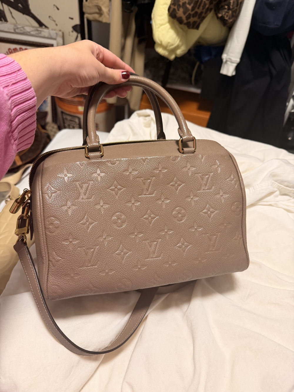 Louis Vuitton Empreinte Speedy 25 Bandoulière in Turtledove - Picture 5 of 9
